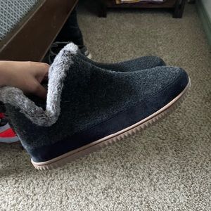 Black Slippers